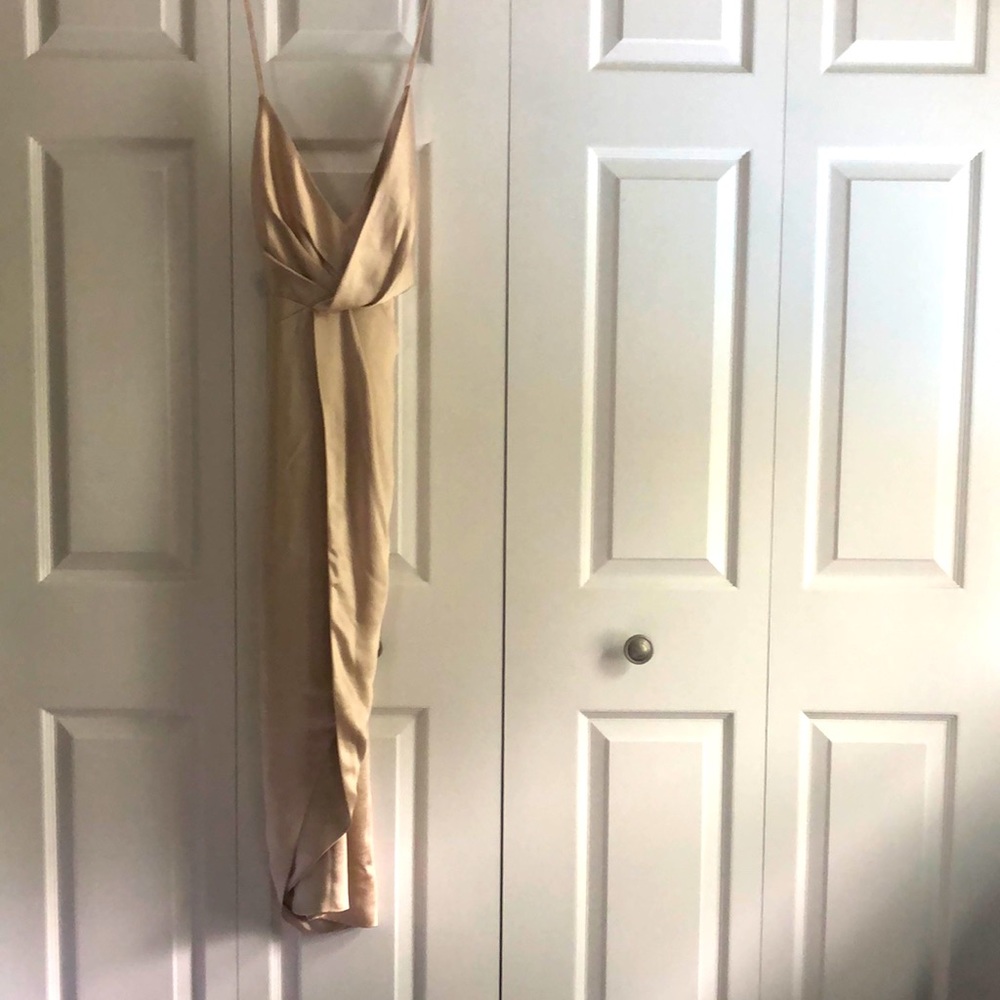 Fame and Partners Gold / Cream midi dress